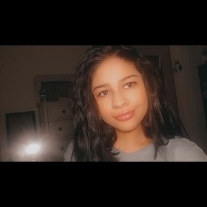 Meet your Posher, Natalia